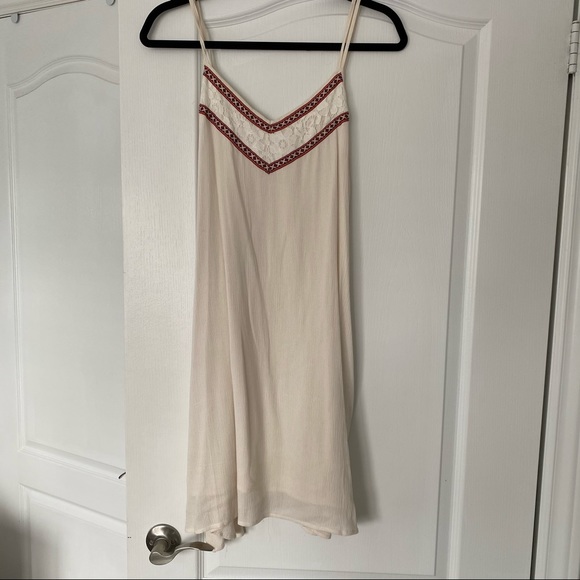 CREAM DRESS - Picture 2 of 3